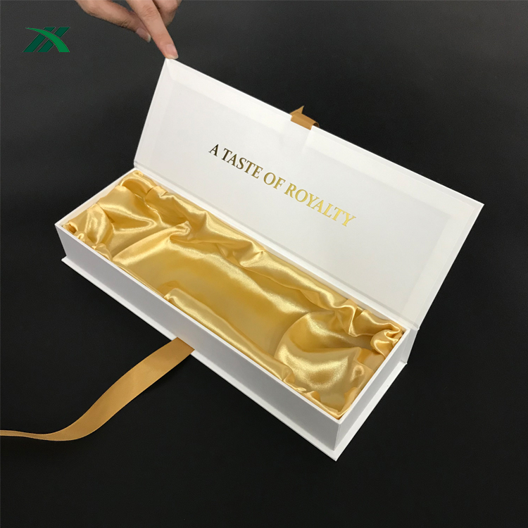 YuXuan Matte Golden Stamping Hair Extension Packing Custom Luxury Wig Packaging Box With Silk Ribbon Satin Inlay