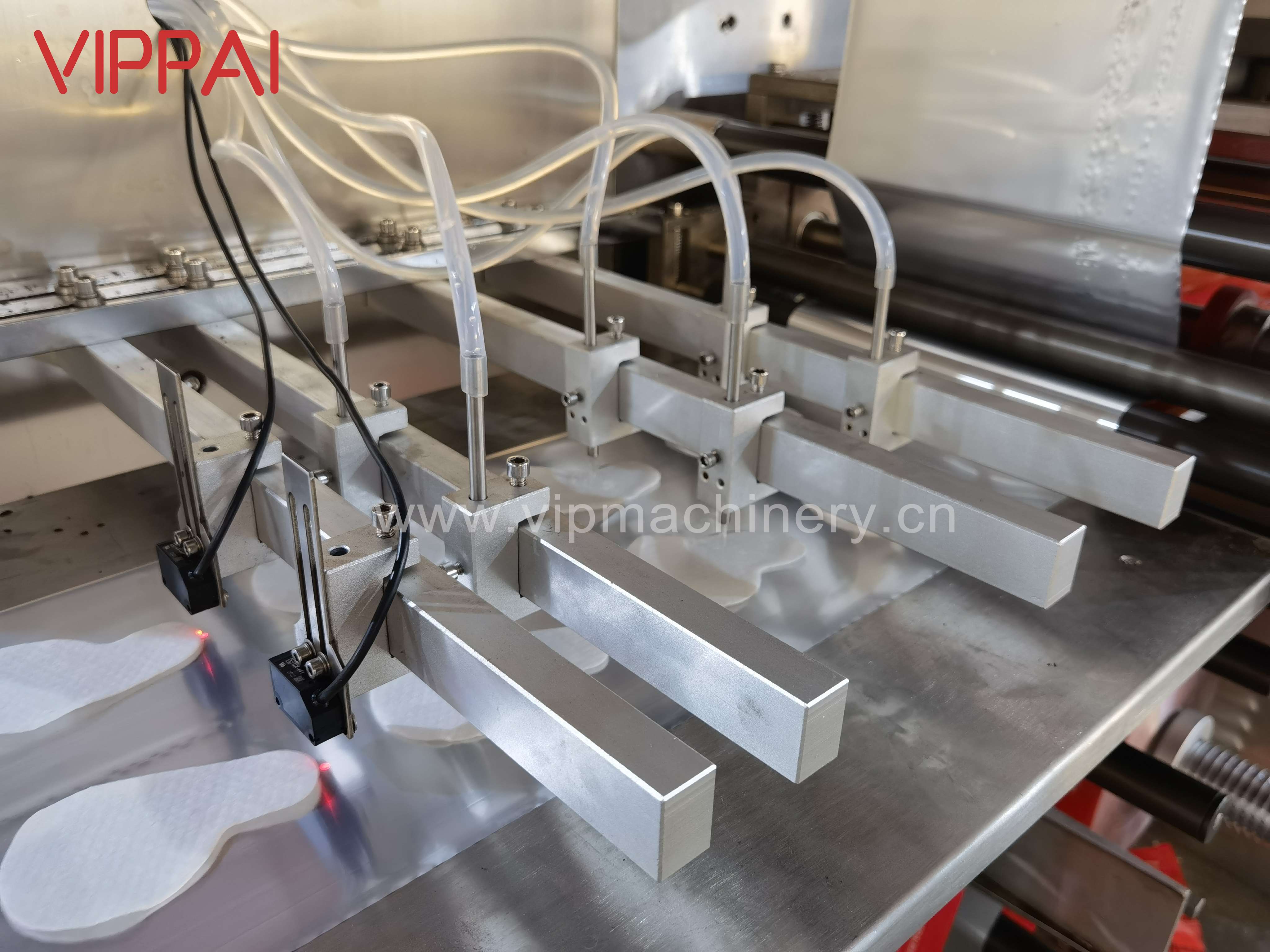 Essence Adding Device