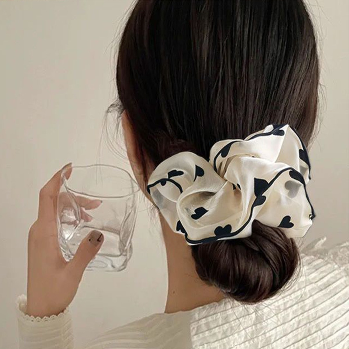 Made in China Oversized Silk Scrunchie Handmade Hair Accessories Personalised Scrunchie