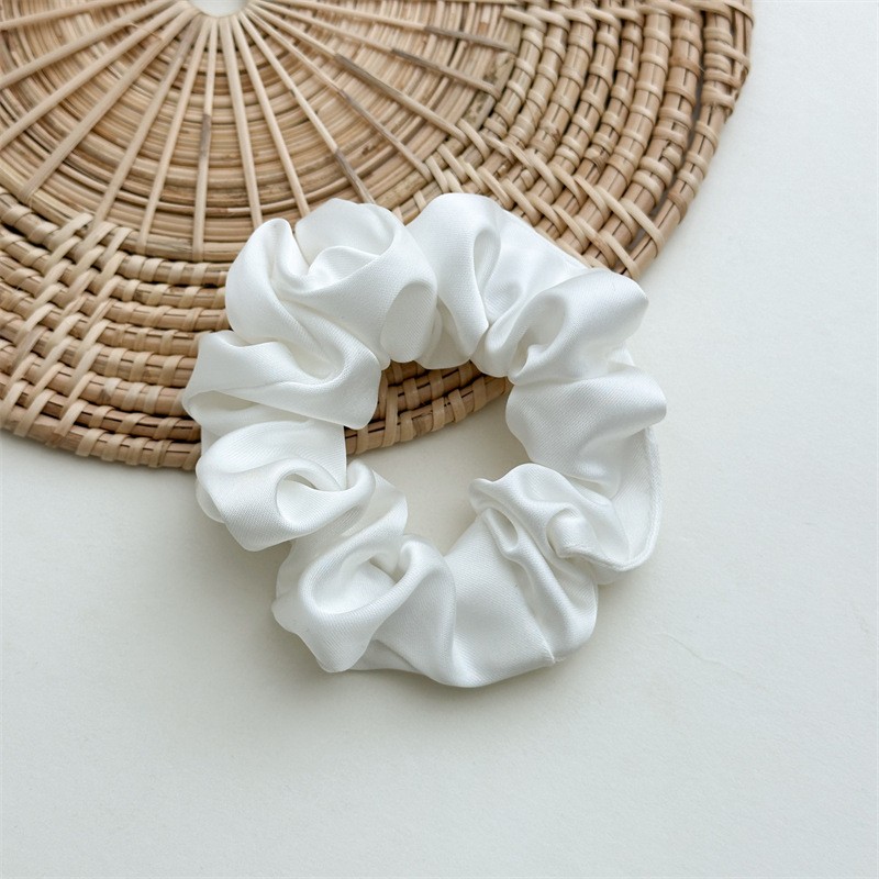Autumn New Satin Silk Scrunchies Ladies Fashion Everything High Elastic High Quality Hair Accessories Manufacturers