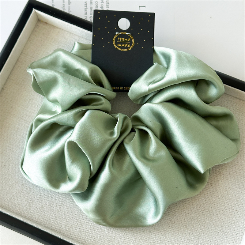 Wholesale 16cm Large Fabric Scrunchies Multicolor Oversize Hair Scrunchie Custom Logo Silk Stain Fashion Scrunchie Daily Use