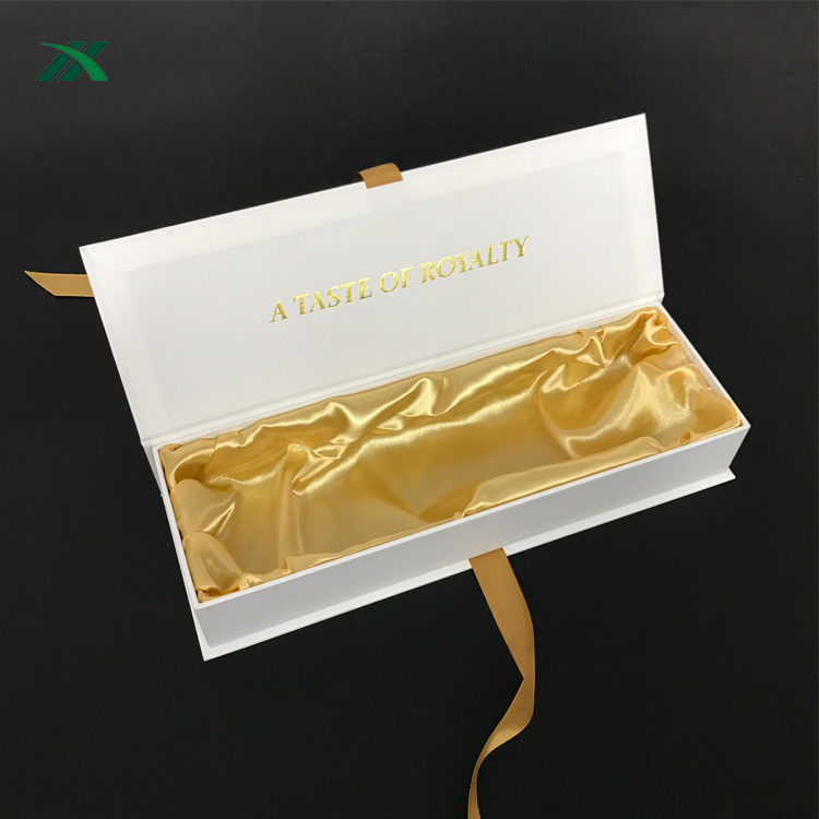 YuXuan Matte Golden Stamping Hair Extension Packing Custom Luxury Wig Packaging Box With Silk Ribbon Satin Inlay