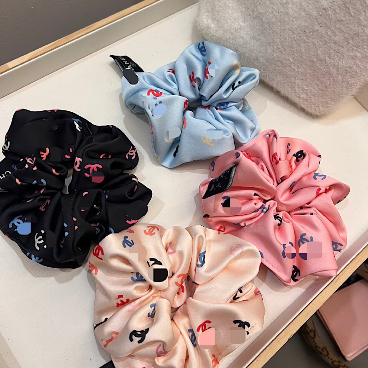 Fashion Designer Brand Women's Satin Hair Band Sweet Party Style Hair Band Factory Wholesale CC Hair Band