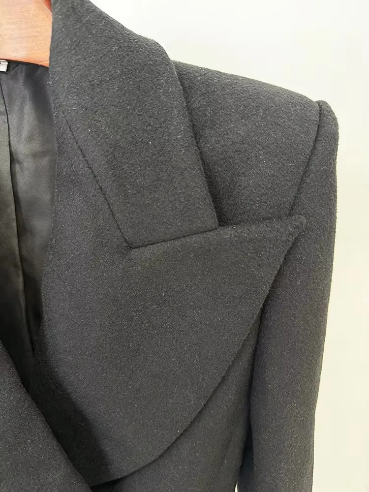 Women Jacket Detail 2