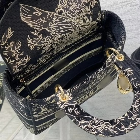 2025 Top - Tier Women's Luxury Custom Bag Set, Tote &amp; Crossbody + Waterproof Leather Toiletry Bag