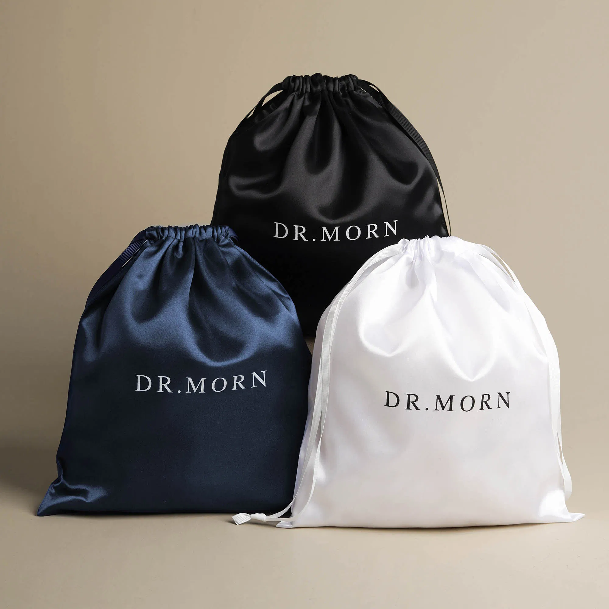 Pandasew Package 30X20cm White Customizable Satin Drawstring Bags: Dust Proof Storage for Clothing and Leather Goods Available in Multiple Sizes Custom Logo