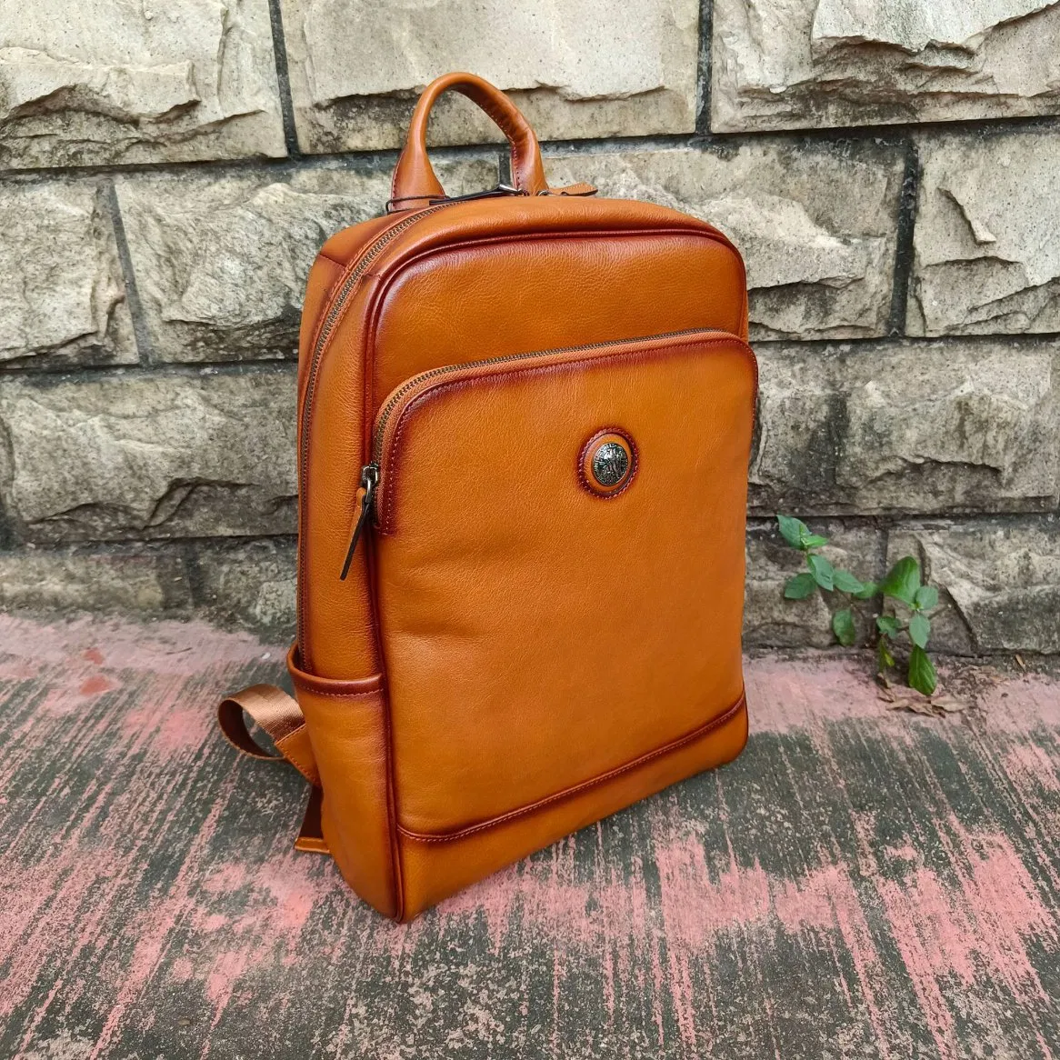 Manufactured by Organic Handmade Production Process Which Is Vegan Leather Convertible Backpack for Women Classic Vintage Faux Leather Day Pack RS-Ypsy-6545