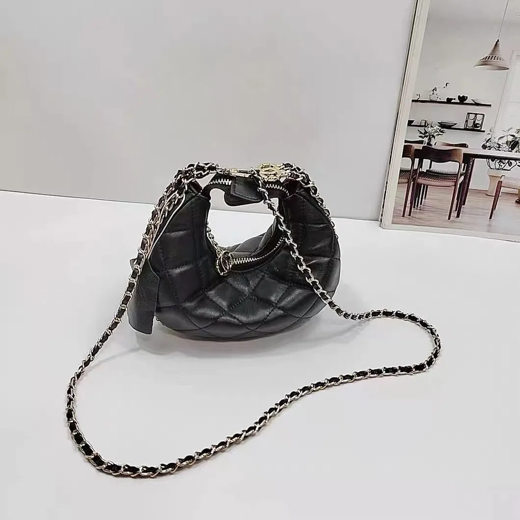 Luxury Women Bag Display 2