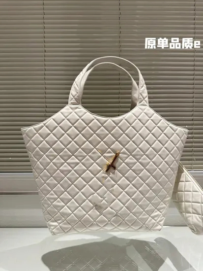 Designer Imitation Wholesale Large Capacity Handbags Sheepskin Tote Shopping Bag Shoulder Messenger Bag Diamond Women's Bag Online Store