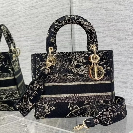 2025 Top - Tier Women's Luxury Custom Bag Set, Tote &amp; Crossbody + Waterproof Leather Toiletry Bag