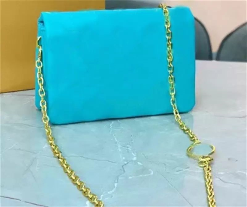 Luxurys Fashion Women Designers Bag Genuine Calf Leather Embossed Chain Handbag