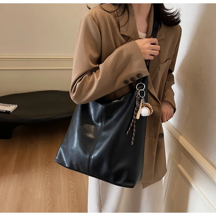 Designer Bag View 21