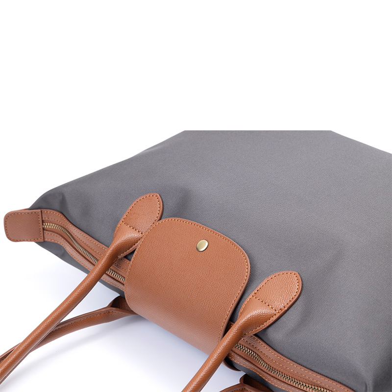 Large Capacity Nylon Cow Leather Handbag Handle Soft Shoulder Zippered Closure Gift Tote Bag