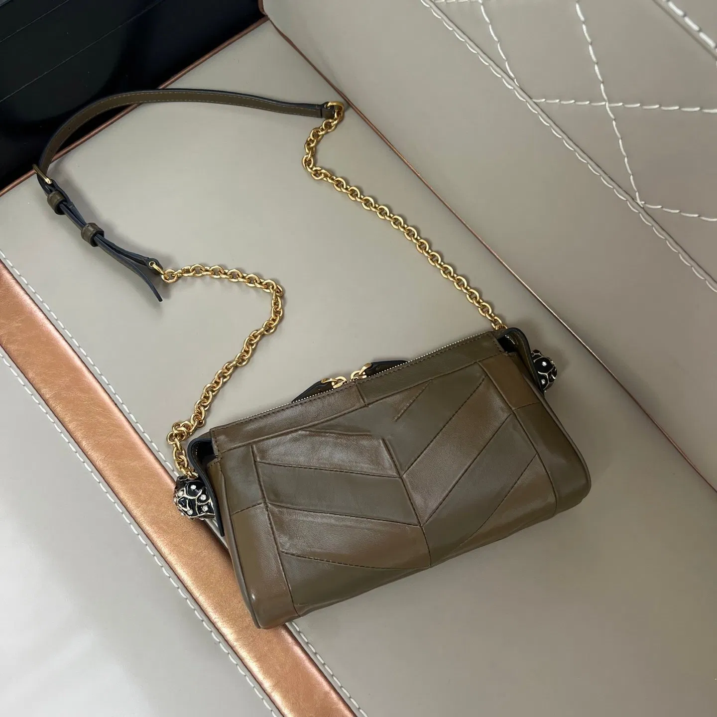 Designer Luxury Sheepskin Material Women's Shoulder Bag