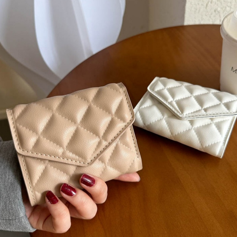 New Arriving Designer Wallet Classics Black Rhombus Wallets Portable Travel Coin Purse Short Card Holder Women Clutch Bag