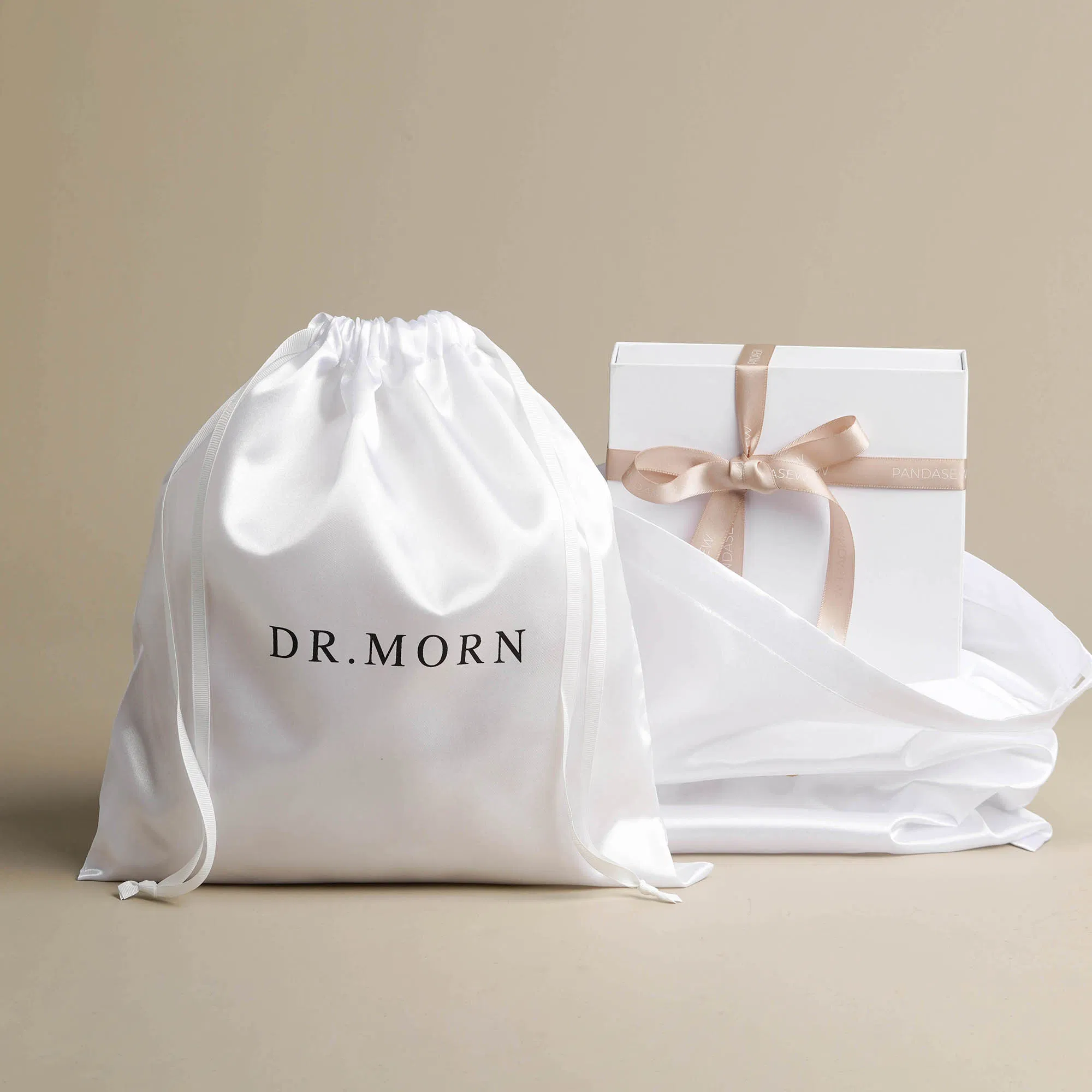 Pandasew Package 30X20cm White Customizable Satin Drawstring Bags: Dust Proof Storage for Clothing and Leather Goods Available in Multiple Sizes Custom Logo