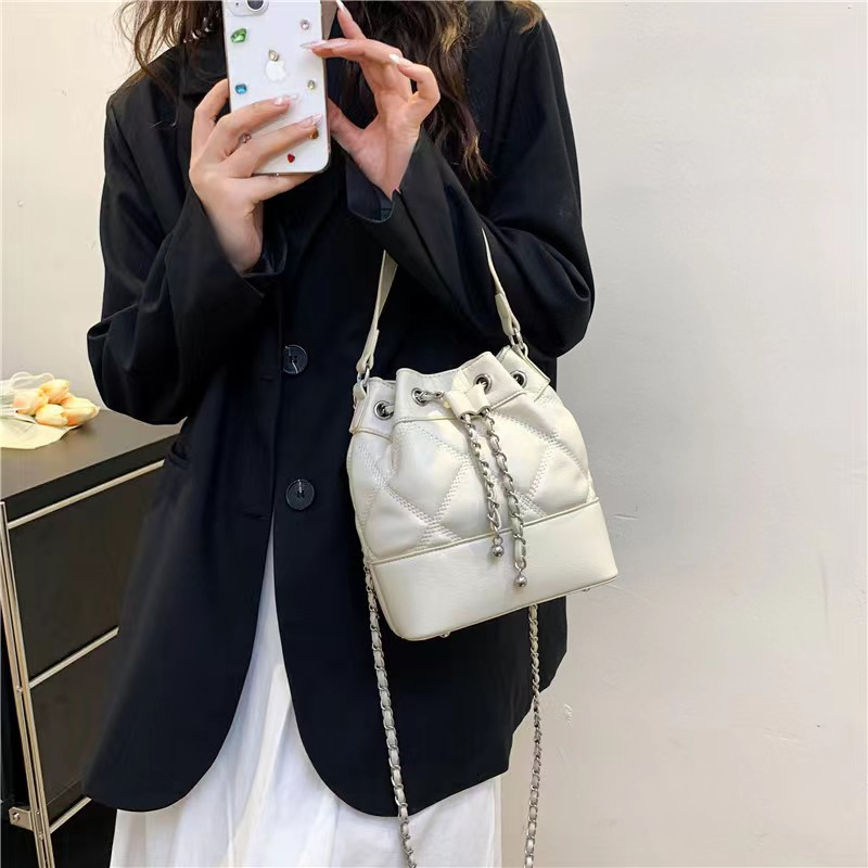 2023 New Designer Luxury Ladies Handbags Custom Logo Hand Bag PU Leather Fashion Womens Bucket Shoulder Ladies Tote Bag