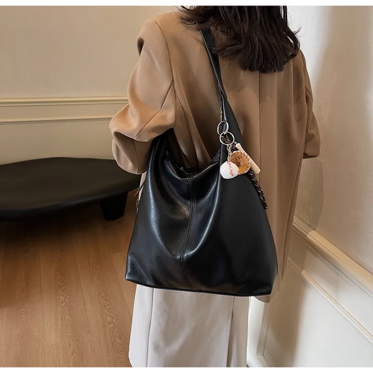 Designer Bag View 23