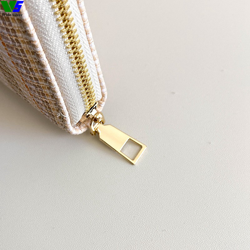 Wide Silver Rushed Casual Ladies Wallets and Purses Women Zipper 2023