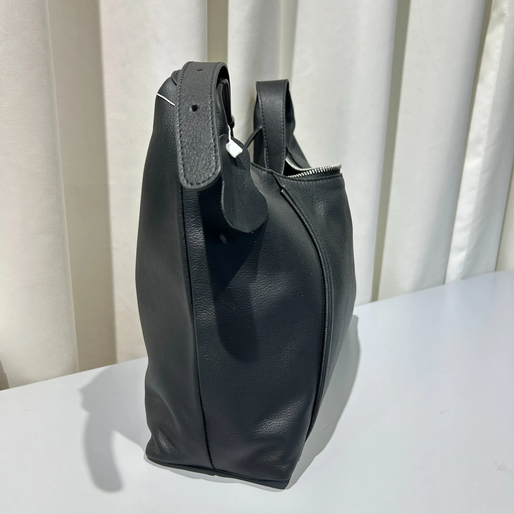 Hot Sale Large Capacity Soft Leather Handbag Fashion Waterproof Ladies Shoulder Bag, Can Be Customized Logo Crossbody Bag