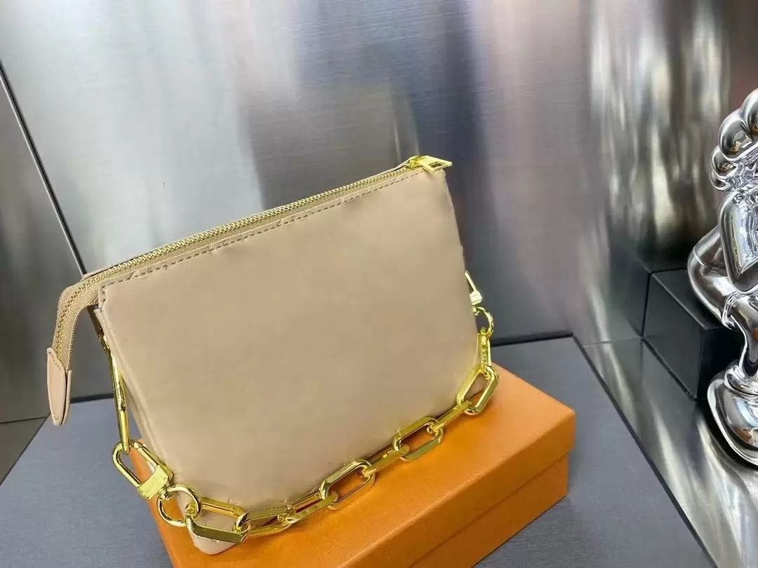 Luxurys Fashion Women Designers Bag Genuine Calf Leather Embossed Chain Handbag