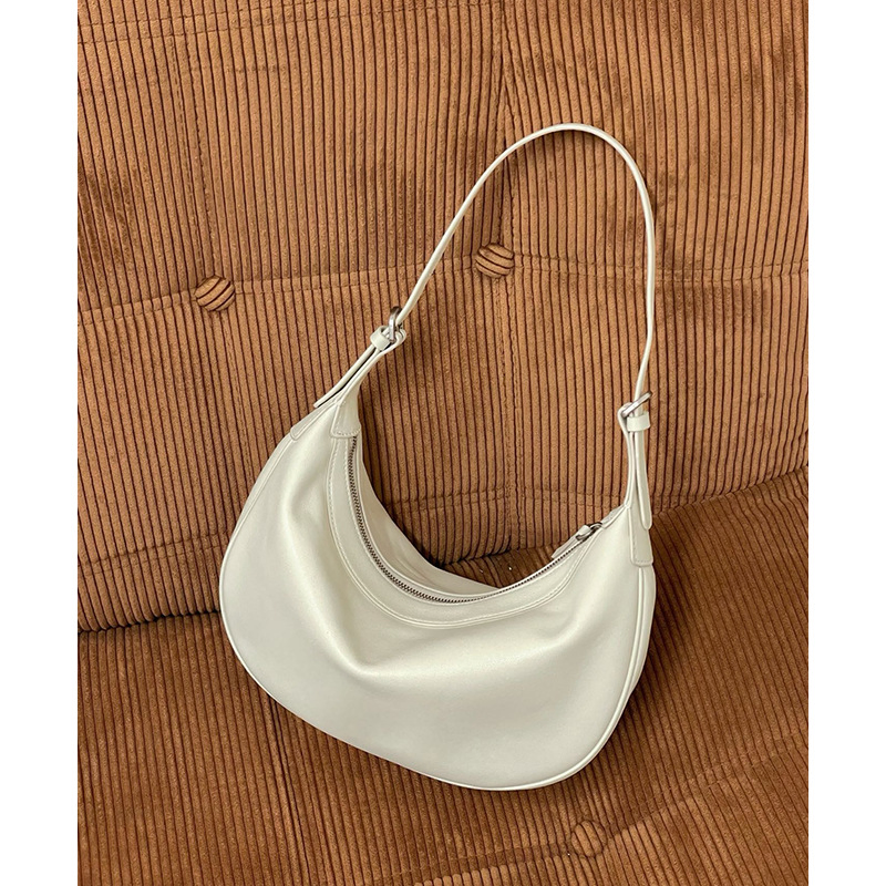 (V5968) Leather Cross-Body Dumpling Bag Vegetable Tanned Sheepskin Underarm Crescent Moon Bag