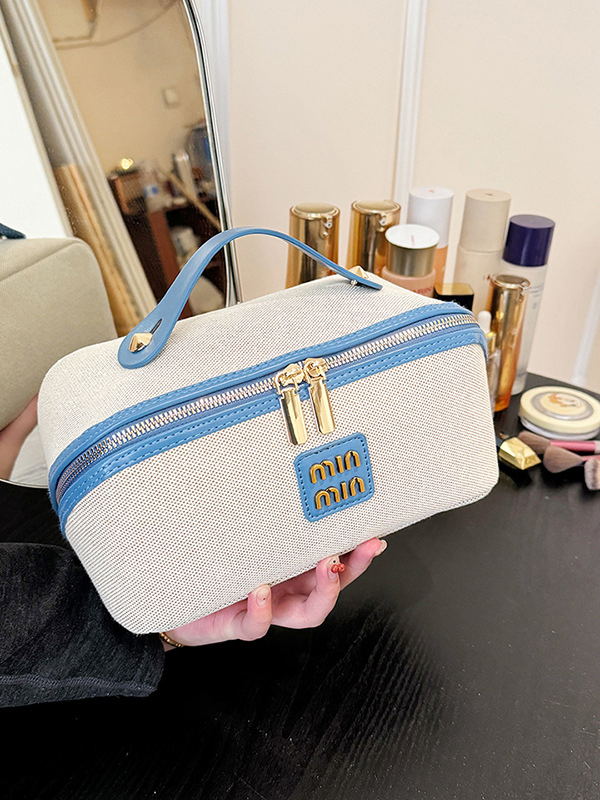Large-Capacity Leather Cosmetic Bag with Zipper Portable Lady Makeup Organizer Case Travel Custom Logo Travel Storage Toiletries