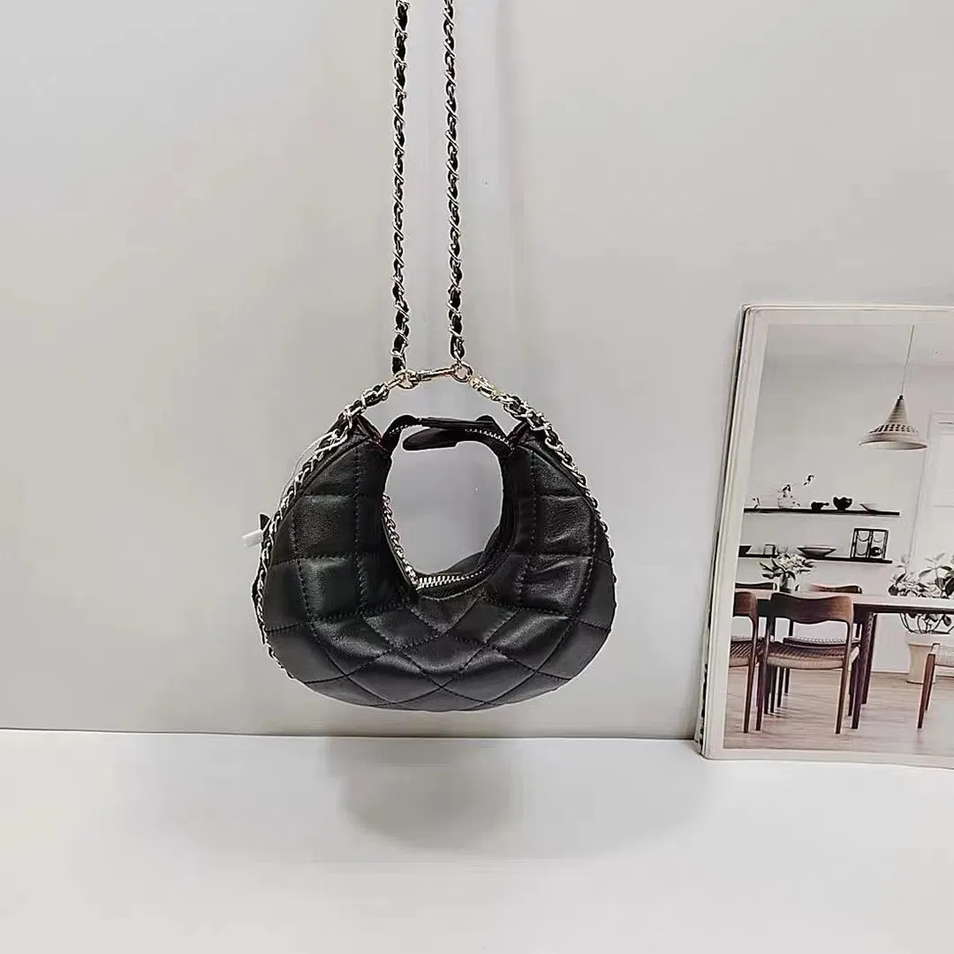 Luxury Women Bag Display 3