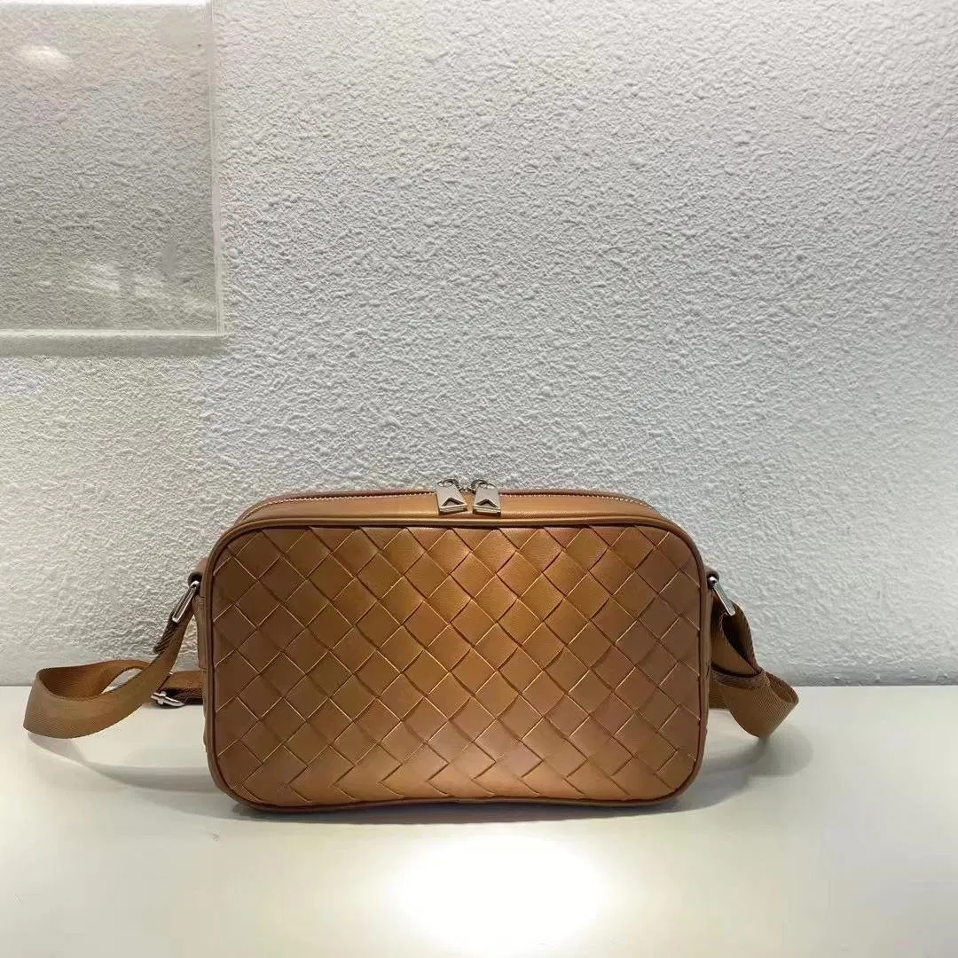 Custom High Quality Mini Woven Leather Bag for Ladies Vintage Style Crossbody Shoulder Bags for All Seasons Waterproof