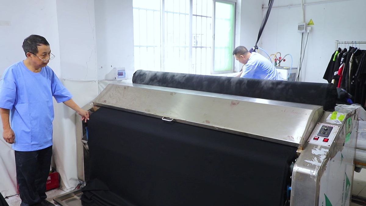 Fabric shrinking machine for pre-treatment and quality assurance at NovaFair