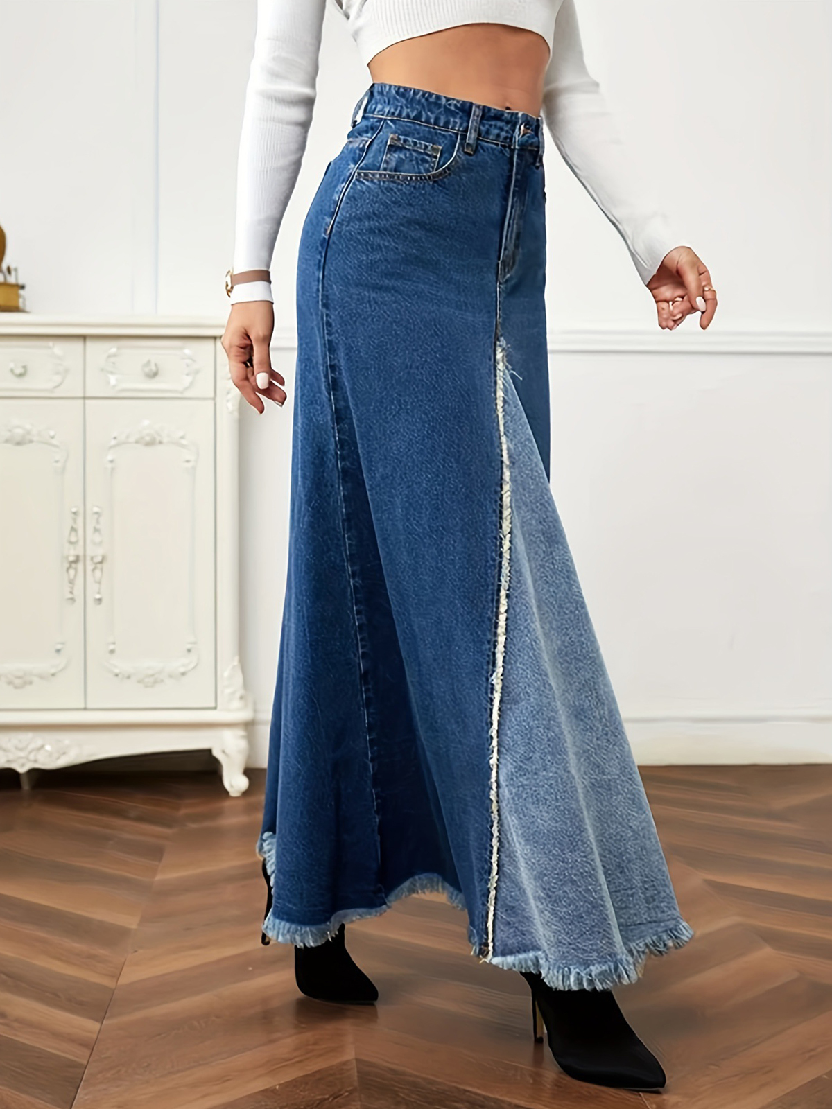 Women Jeans Product Detail 3
