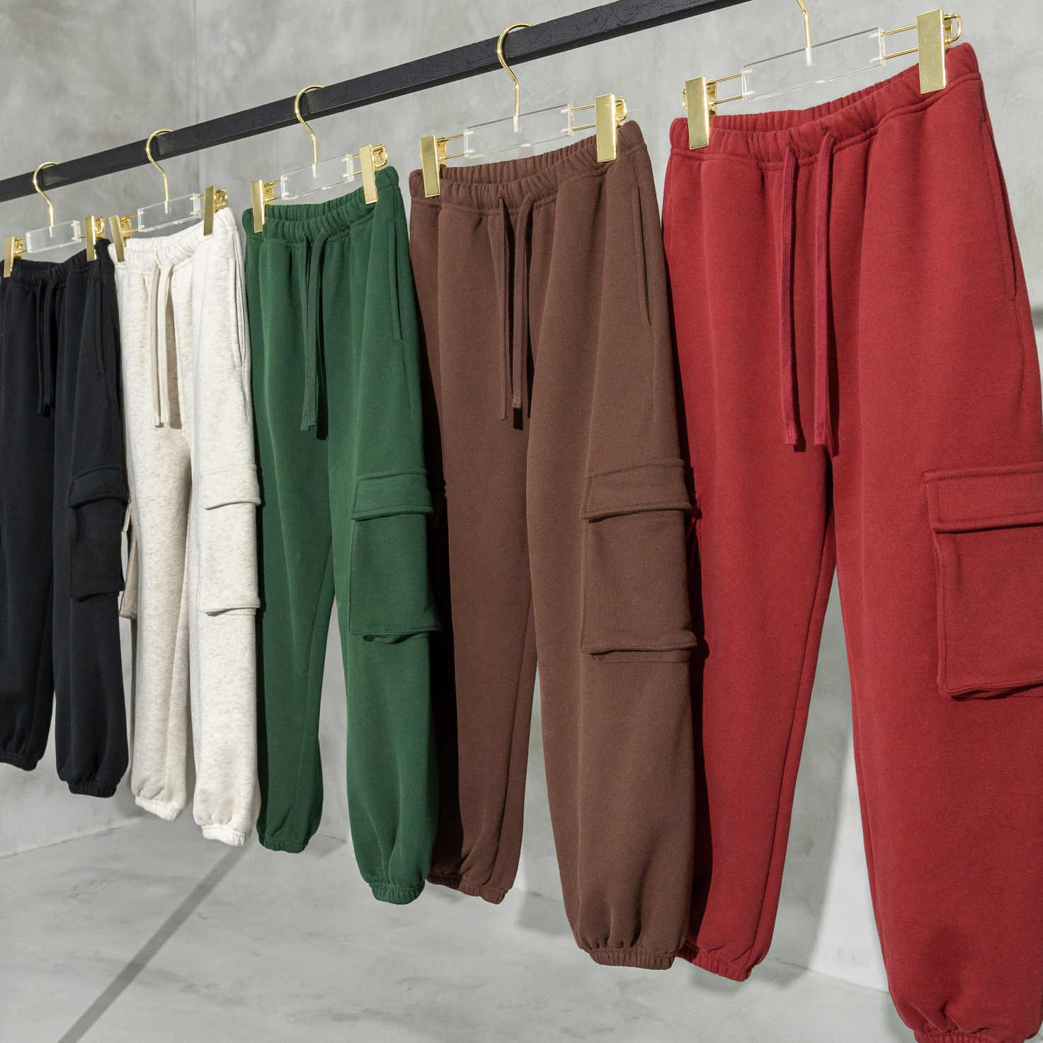 365 GSM Custom Logo Solid Straight Cargo Pants Fitness Sports Men's Trousers High Quality Multi-pocket Cargo Pants