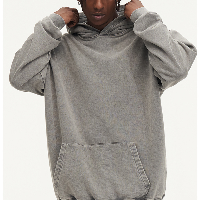 Distressed Hoodie fit