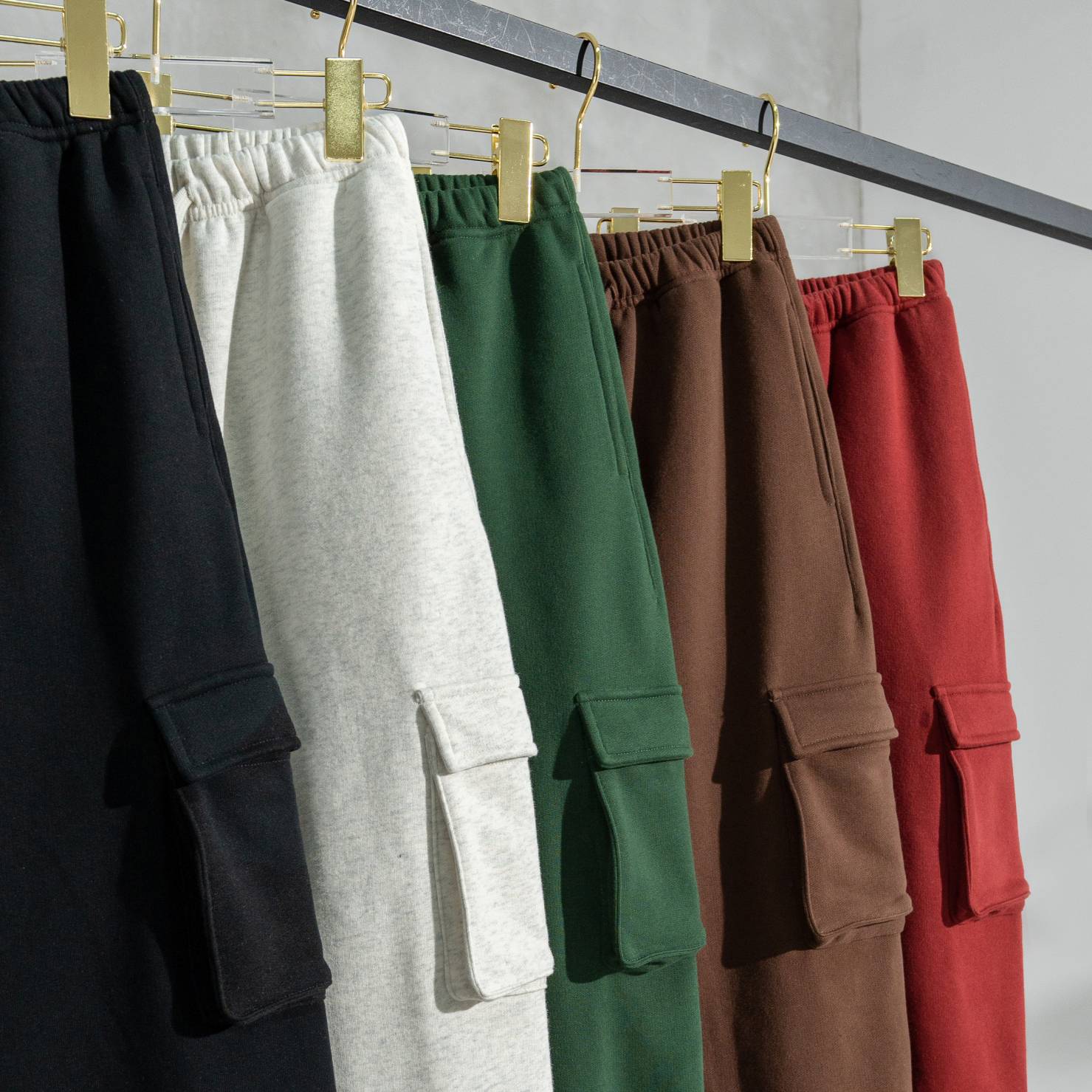 365 GSM Custom Logo Solid Straight Cargo Pants Fitness Sports Men's Trousers High Quality Multi-pocket Cargo Pants