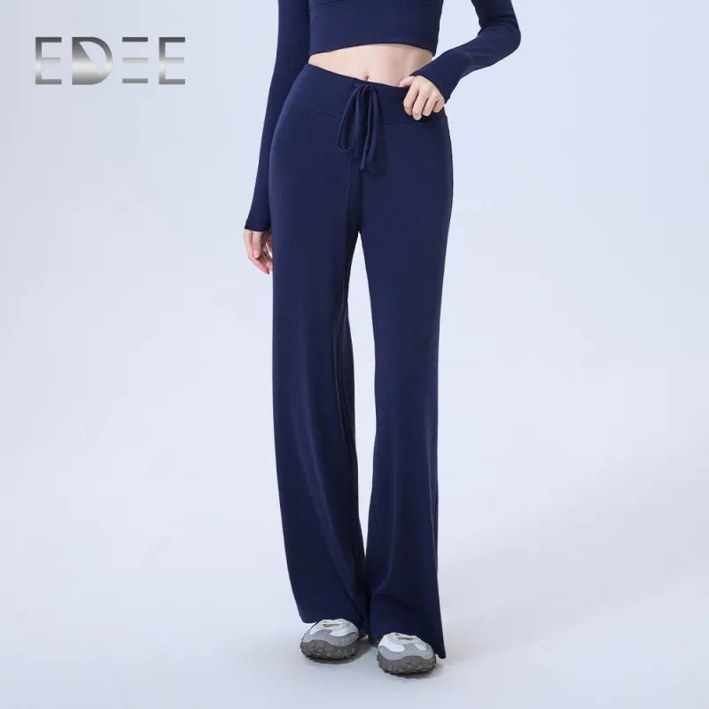 Track Pants Detail 5