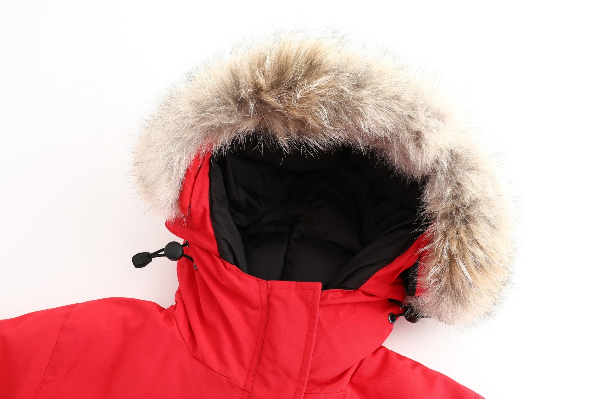 Hot Sale Men's and Women's Fashion Outdoor Sportswear Winter Down Jacket Clothes
