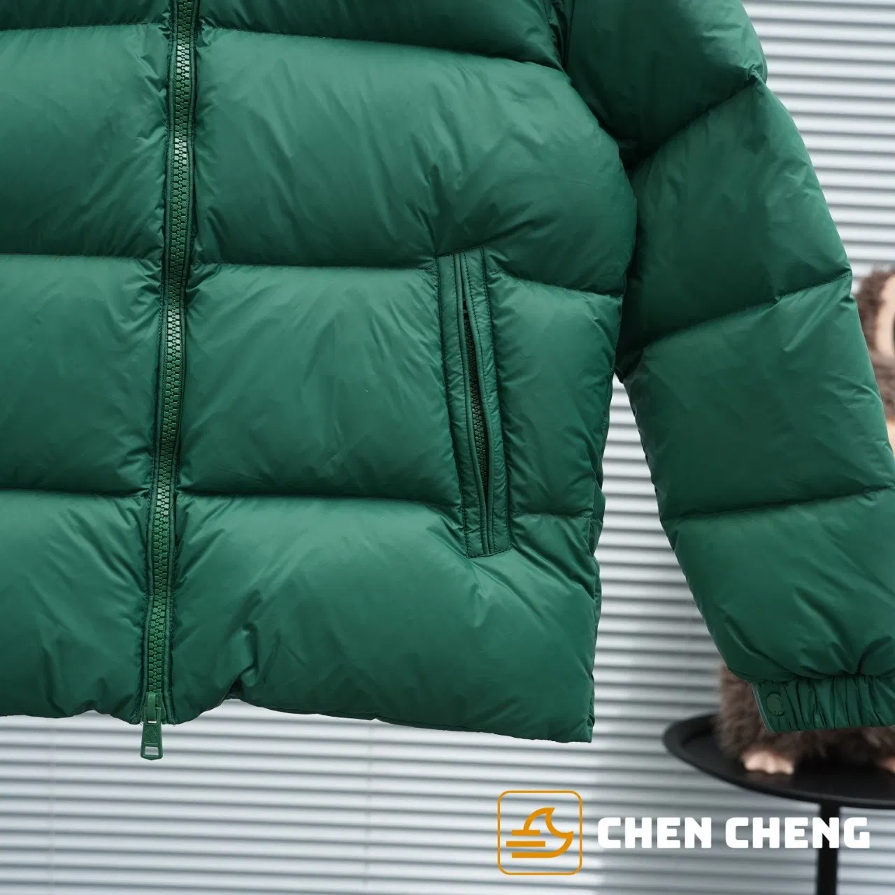 Replica AAA Distributors Wholesale Brand Men Winter Clothes with Logo