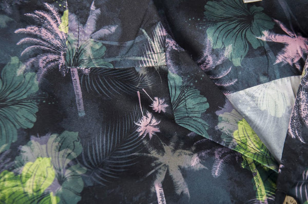 Wholesale Quick-Drying Cool Feeling Large Size Loose Casual Beach Style Men's Beachwear