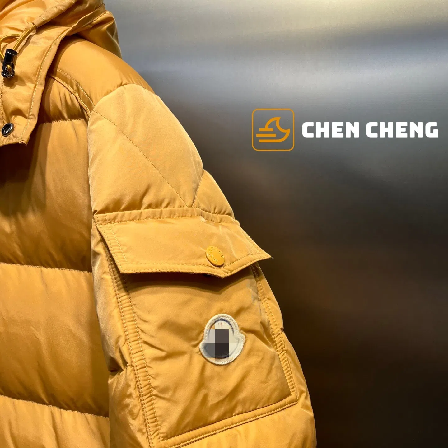 Wholesale Designer Replica Brand Winter Clothes with White Goose Down