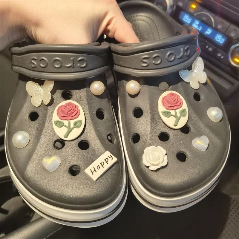 Clogs Accessories Detail 2