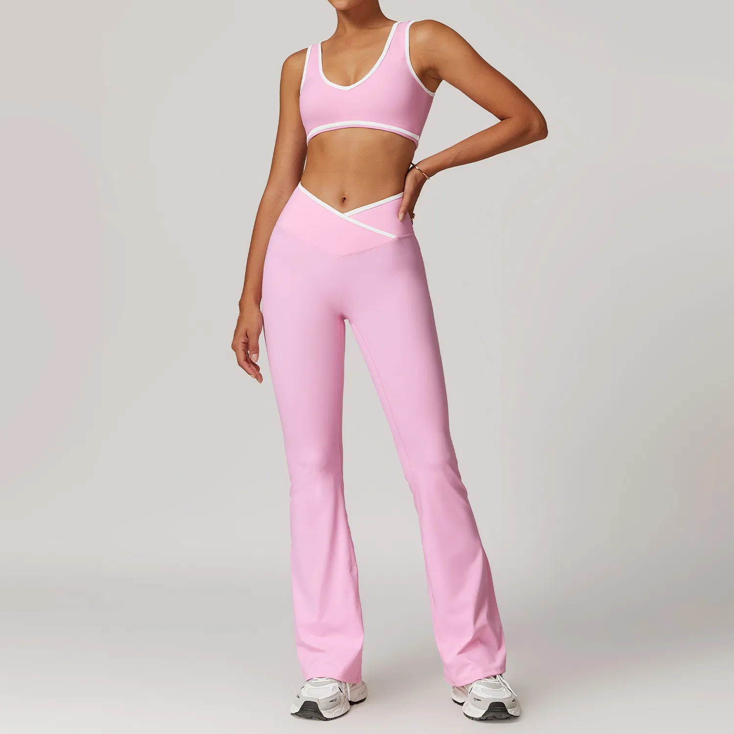 Latest Color-Blocked Workout Clothes Activewear Set Matching Sport Bra Hight Waist Flare Pants Yoga Wear for Women