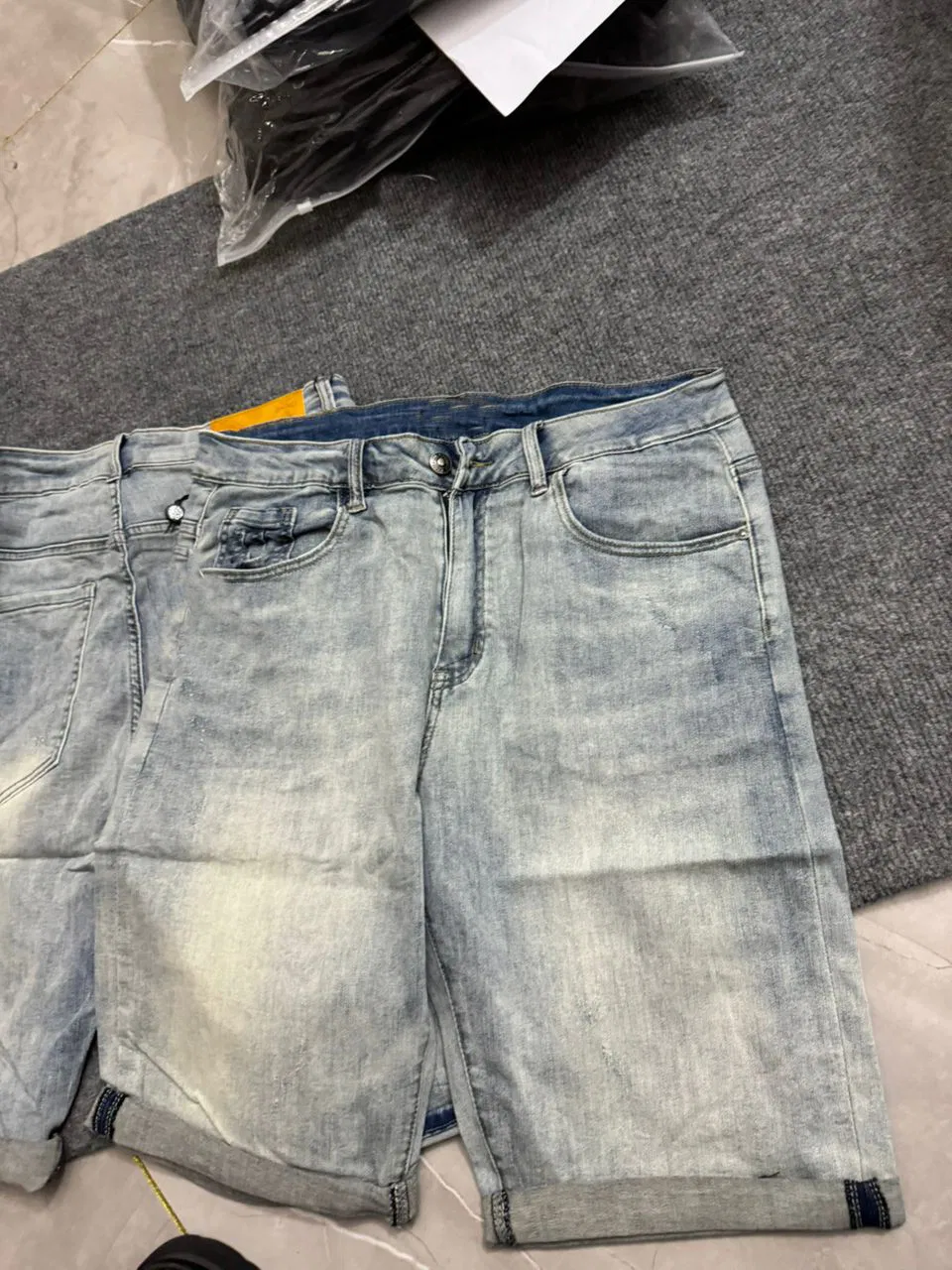 Wholesale Men Pants Designer Denim Jeans Top Quality Short Pants Guangzhou Clothes