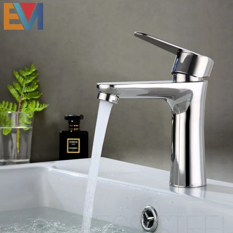 Kitchen Faucet Detail 10