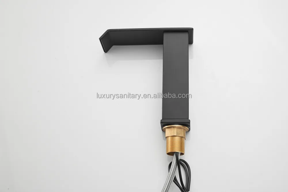 Automatic Faucet View 13