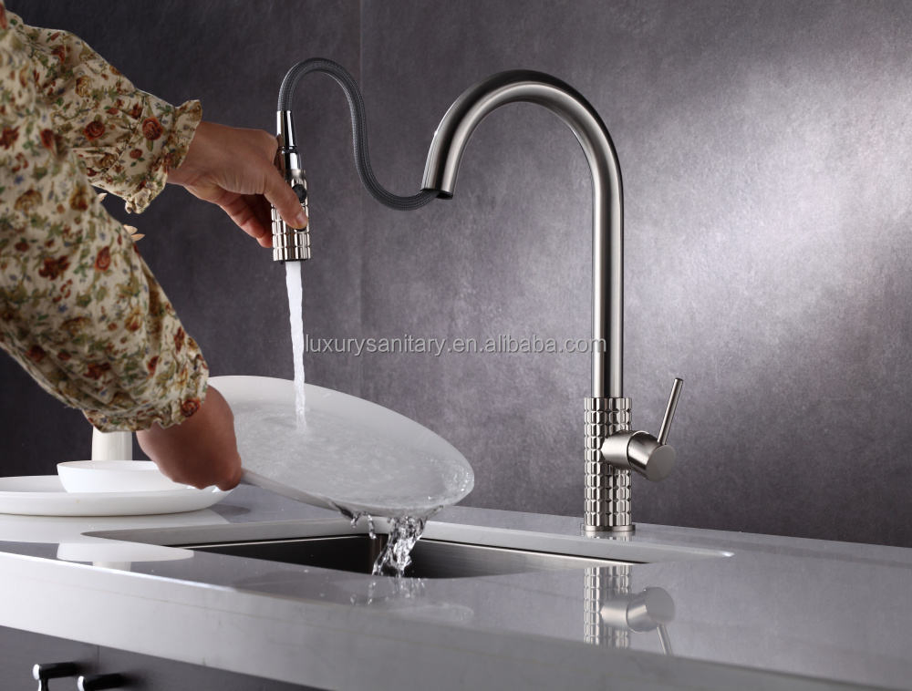 Fashion Nickle Brushed Pull out Spray Kitchen Sink Mixer Tap Faucet