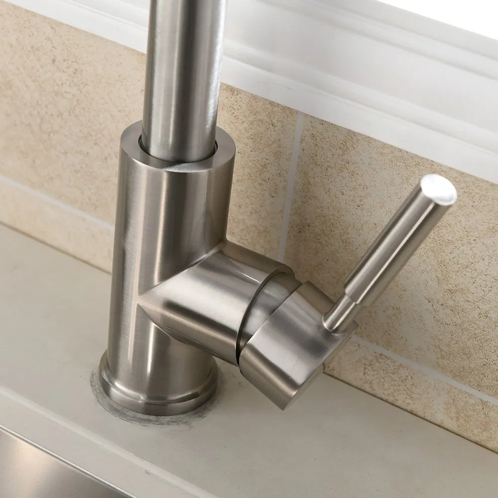 360° Swivel Stainless Steel Kitchen Hot &amp; Cold Water Faucet Single Hole Kitchen Sink Faucet with Pull Down Spray