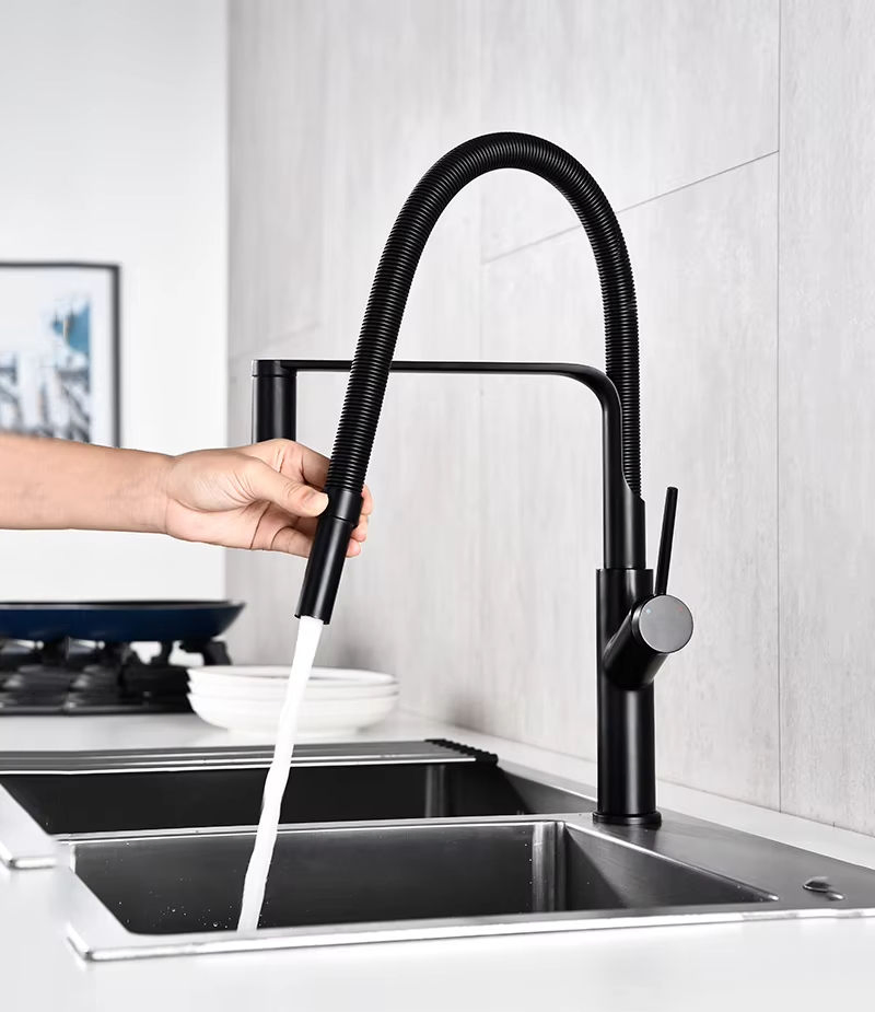Brass Hot and Cold Kitchen Sink Faucet Pull-Down Kitchen Faucet