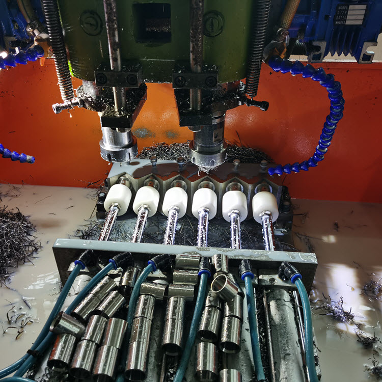 Exquisite Casting Process Kitchen Faucet with Touchless