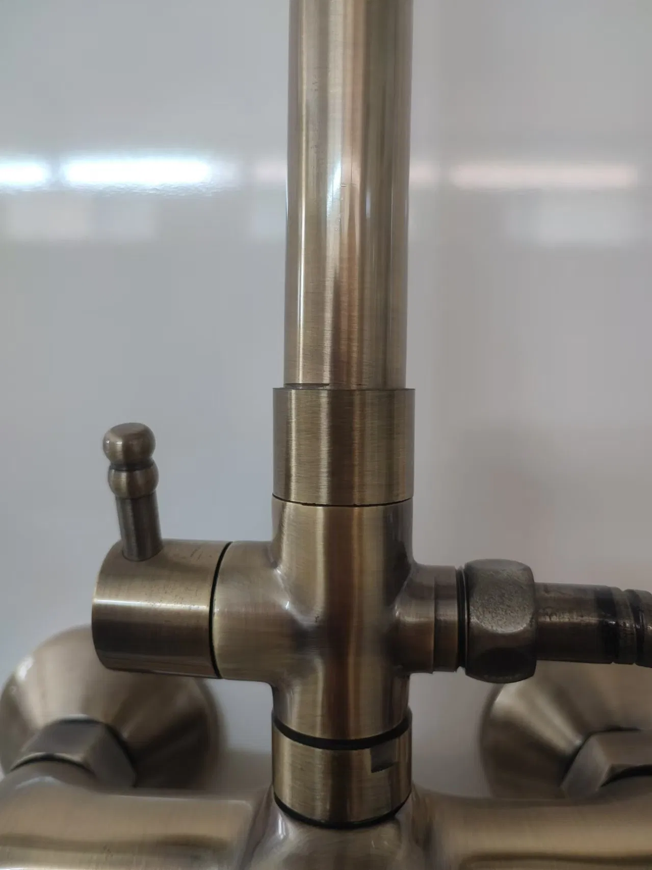 Single Level Wall Mounted Shower Faucet with Hand Shower ODM/OEM