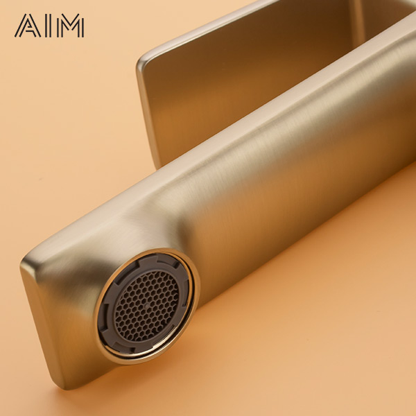 Single Handle Water Saving Deck Mounted Brass Bathroom Vessel Sink Vanity Faucet